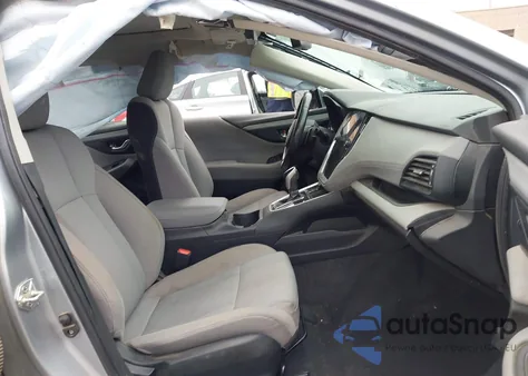 2021 Subaru Legacy Premium z USA, uszkodzony, nr VIN 4S3BWAF6XM3012573